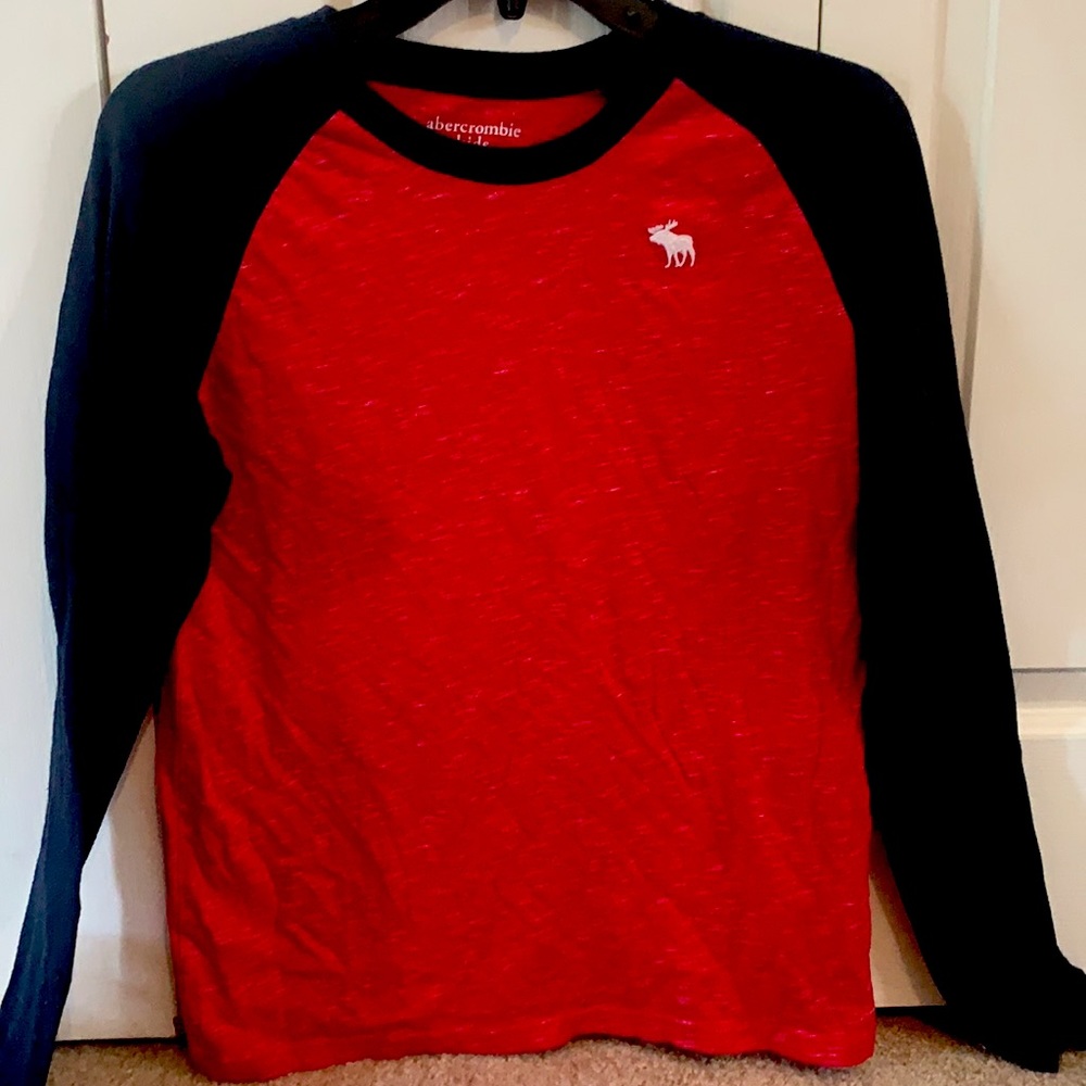 Abercrombie Kids size 15/16 long sleeve T-shirt